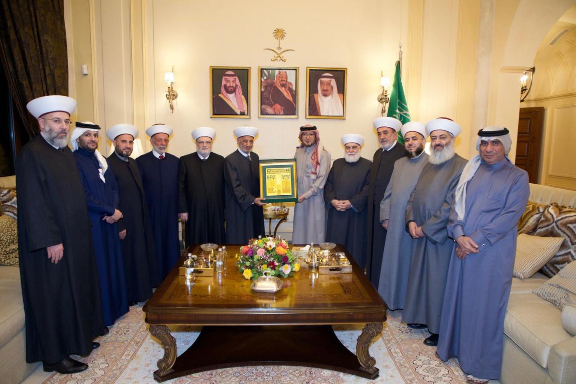 بخاري: لبنان مقدم على تطورات إيجابية